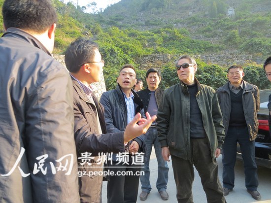 ���ҿ����{��