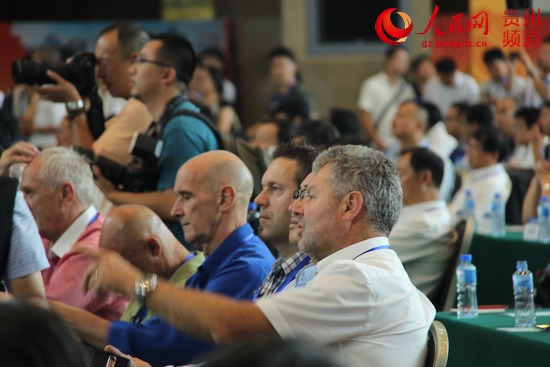 ���ČþƲ����_Ļʽֱ���F��