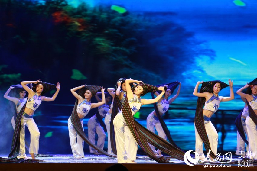 ������F�ݡ������Ļ���ʢ�硱