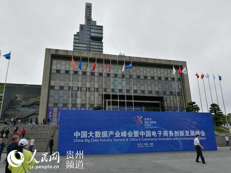 ��������_ʼ���D����eӛ������� ����W � �z