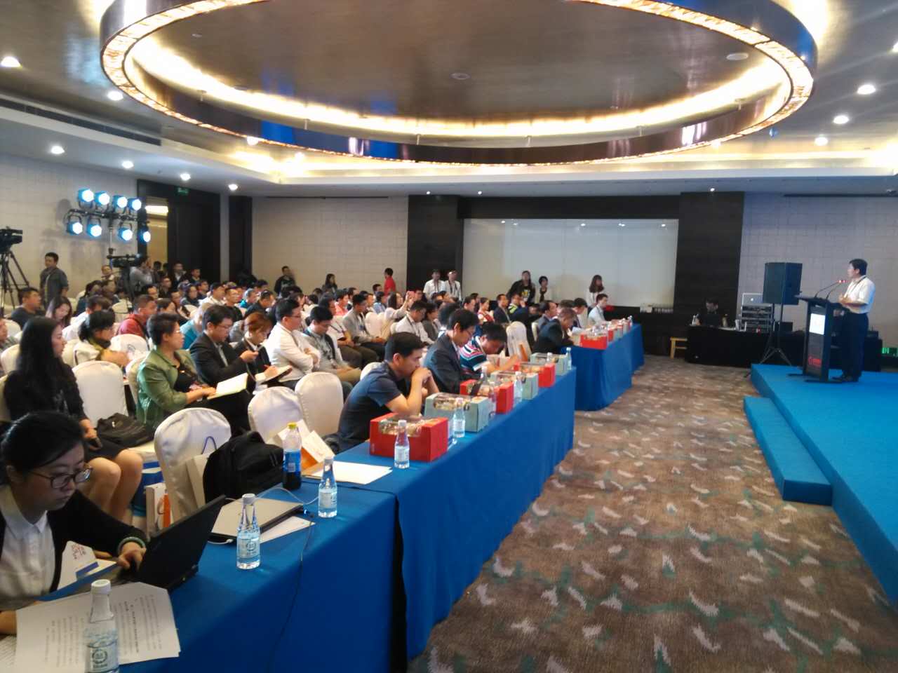 �󔵓��r�������𣺔�����ȫ�c�����[˽���oՓ�����£�