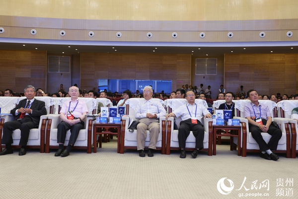 �I�������e����