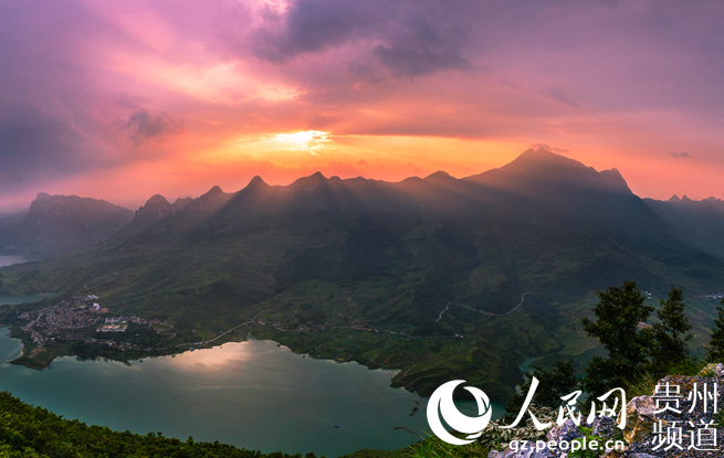 ���à�����