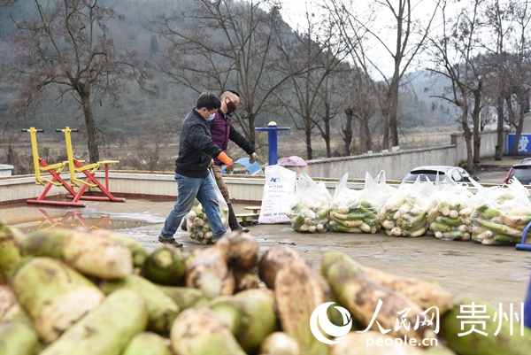 ���\(y��n)�}�������p�� �z