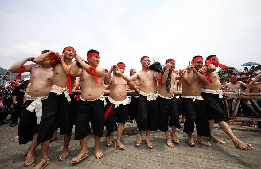 6��9�գ����F��ʡǭ�|�����嶱��������ʩ���h��Ⱥ��̧��ľ�����ڿh�ǽֵ�Ѳ�Ρ�  