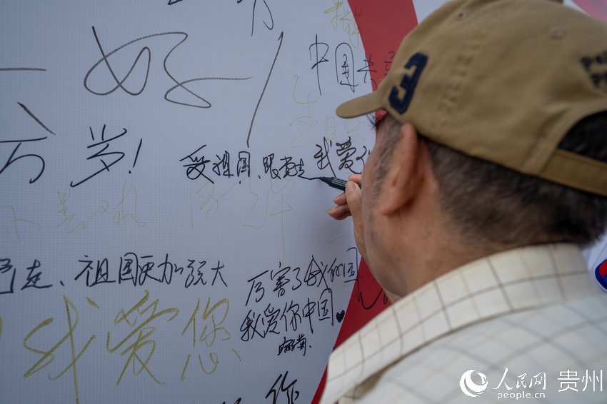 ���c����ˆT�ں��������ԡ�����W(w��ng) Ϳ���z