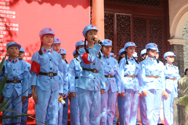 �F�־��С�W���w���b������Ӣ�ۡ��� �����z