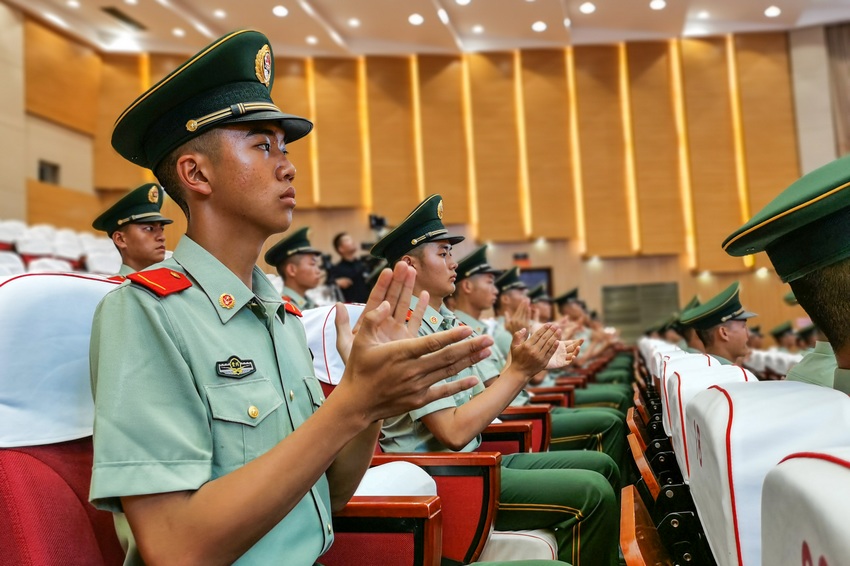 �ֱ��xʽ�ϣ��±����񰺓P�������x�z