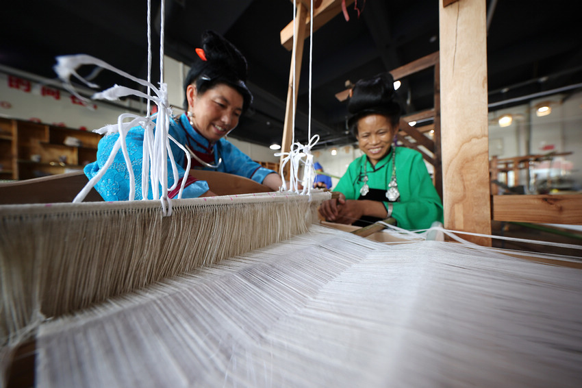 7��7�գ����F��ʡ��կ�h��Ȫ�ֵ��׵ط�ؚ���w�����c��Ӗ���ϣ����wȺ�����д����志�\��ˇ��