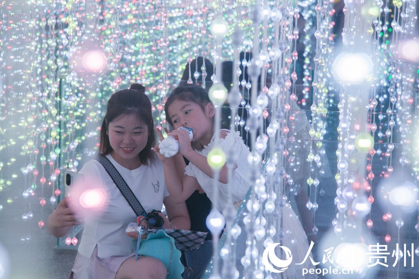 �H�����մ򿨡�����W �����ܔz