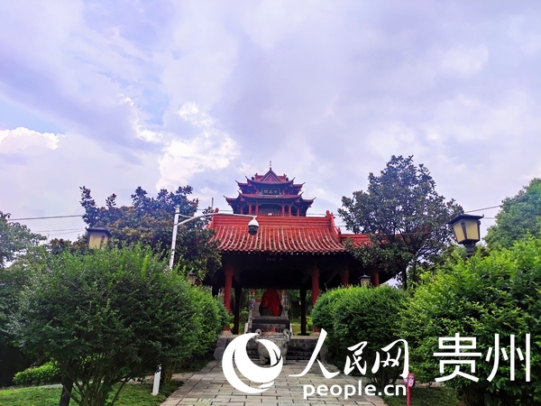 �����Ĳ��w�����eĿ���������l���������w���@�ȅR����һ���h̎Ⱥɽ������ߘ�����������W �ƽܔz (2)