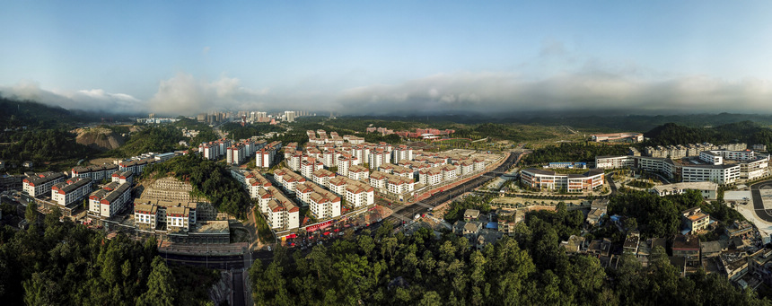 2021��8��21�գ���(w��)�����οh��ƺ�ֵ����t��^(q��)�׵ط�ؚ���w�����c(di��n)���o�˙C(j��)��Ƭ����