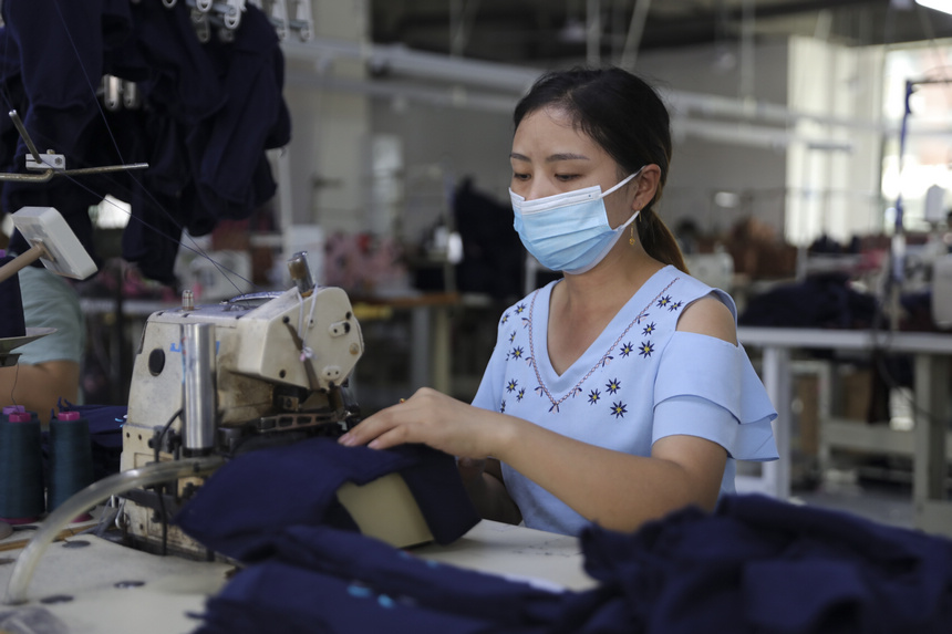 2021��8��21�գ��մ����οh��ƺ�ֵ����t��^�׵ط�ؚ���w�����c��Ⱥ����һ�ҷ�ؚ܇�g������