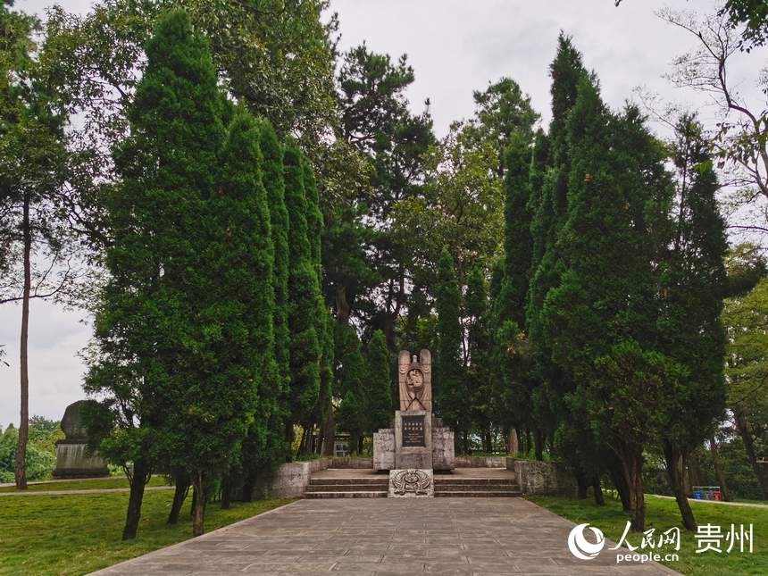 ���H���x��(zh��n)ʿĹ��������W(w��ng) ꐾ����z