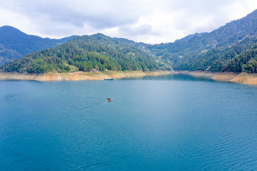 �ɴ��M�ɞ��½�������W Ϳ���z