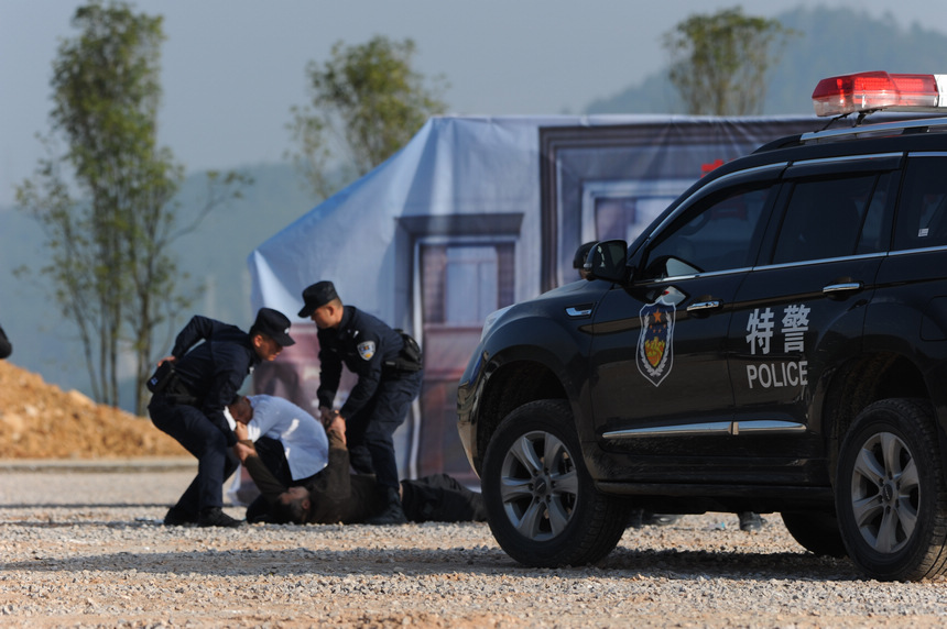 12��1�գ����F��ʡǭ�|���ݹ����ؾ�����C�ϼ��ܴ����F�����ؑ�꠆T���M�з���̎ͻ�����ݾ���