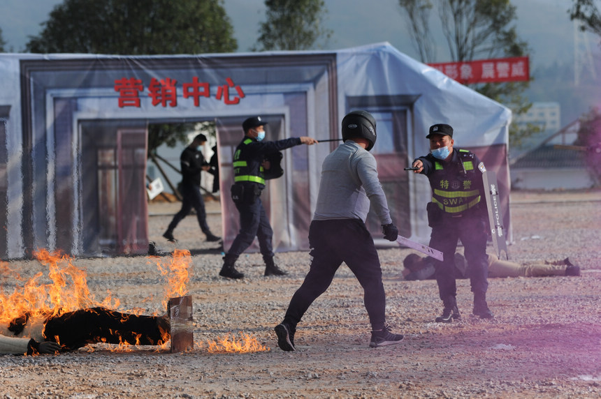 12��1�գ����F��ʡǭ�|���ݹ����ؾ�����C�ϼ��ܴ����F�����ؑ�꠆T���M�з���̎ͻ�����ݾ���