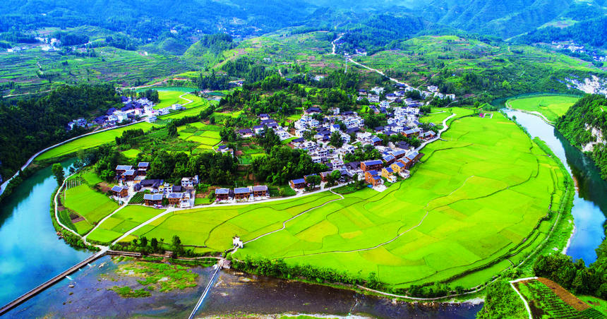 ���x���P���h�½��(zh��n)�L(zh��ng)����կͨ���r(n��ng)�幫·��������z