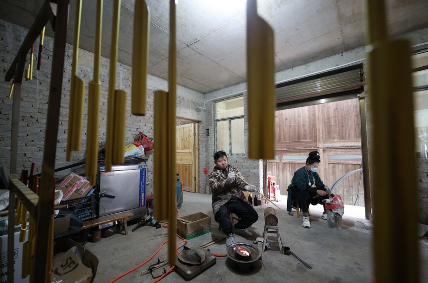 1��13�գ����F��ʡ��կ�h��Ȫ�(zh��n)������һ���J�����������������������J�ϲ������S�Ժ��z