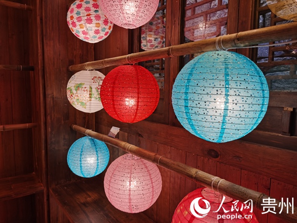 ���\������W ꐾ����z