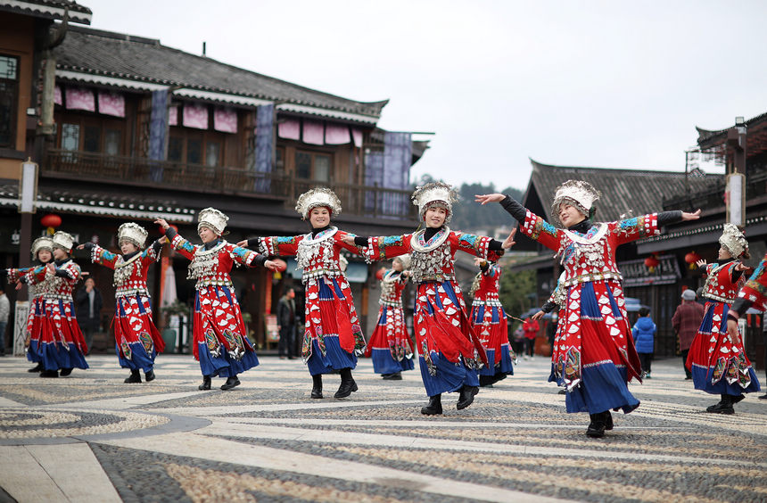 2��13�������F��ʡǭ�|�����嶱�������ݵ�կ�h�f�_С�����������ʢ�b������ͬ���ښg������ȹ�����