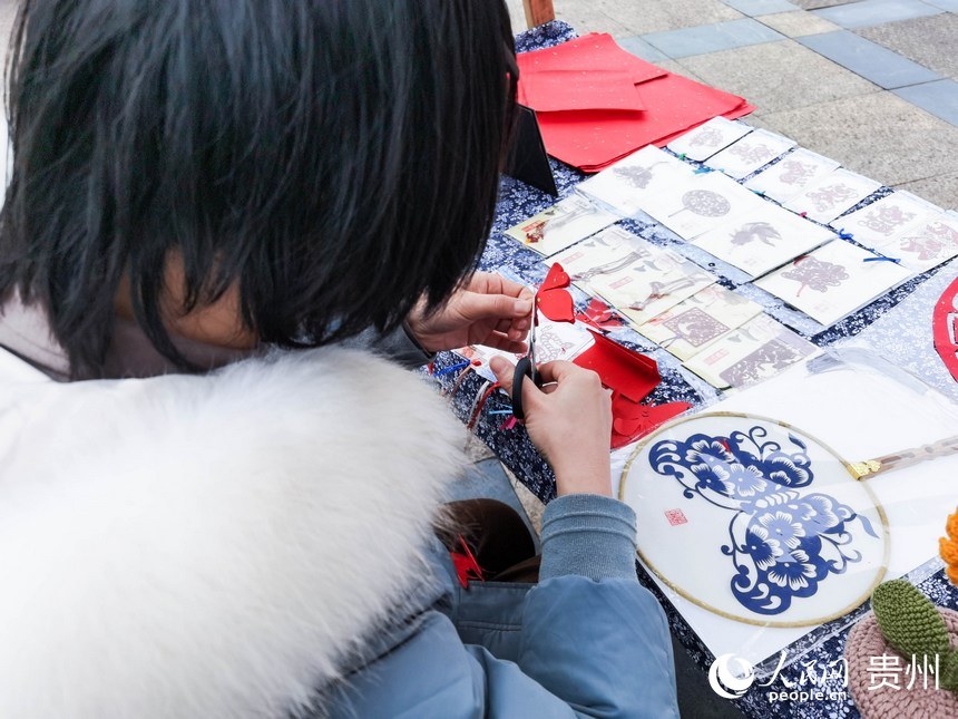 ������ˇչʾ������W ���㷼�z