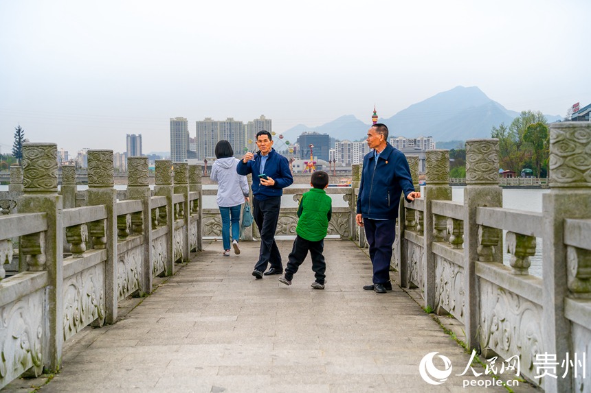 ��߅Ⱥ����������ˮ���B���@�����档����W Ϳ���z