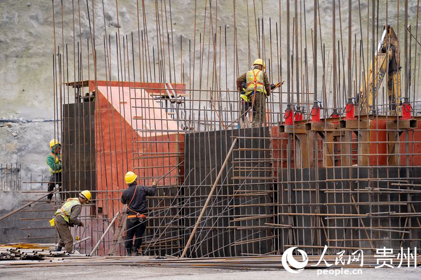 �Pɽˮ����ʩ���F(xi��n)�������˂����ڼӾoʩ��������W(w��ng) Ϳ���z