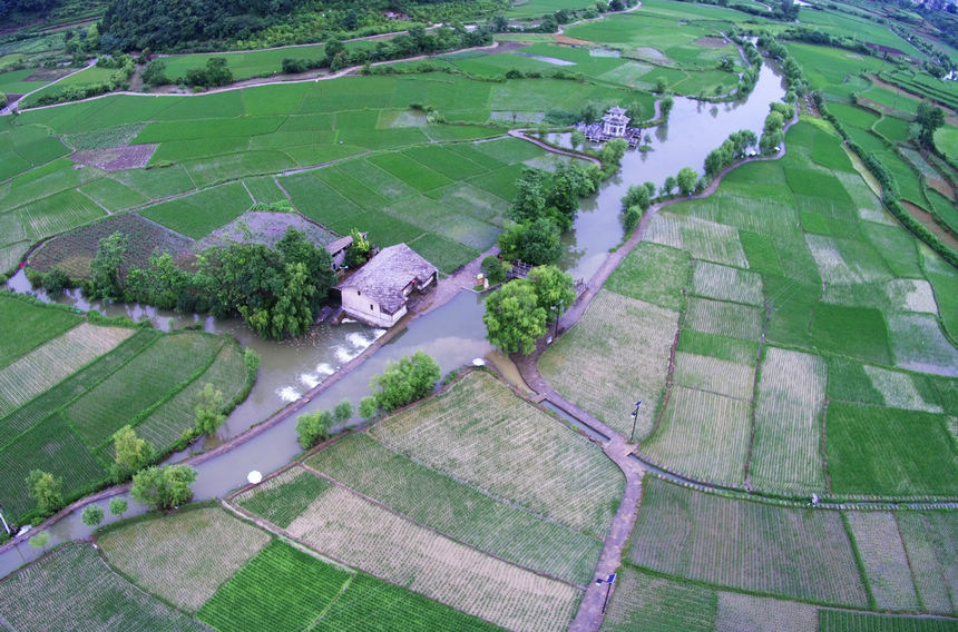 �ְ�������M����^��Ҋˮ���졣�����t�z