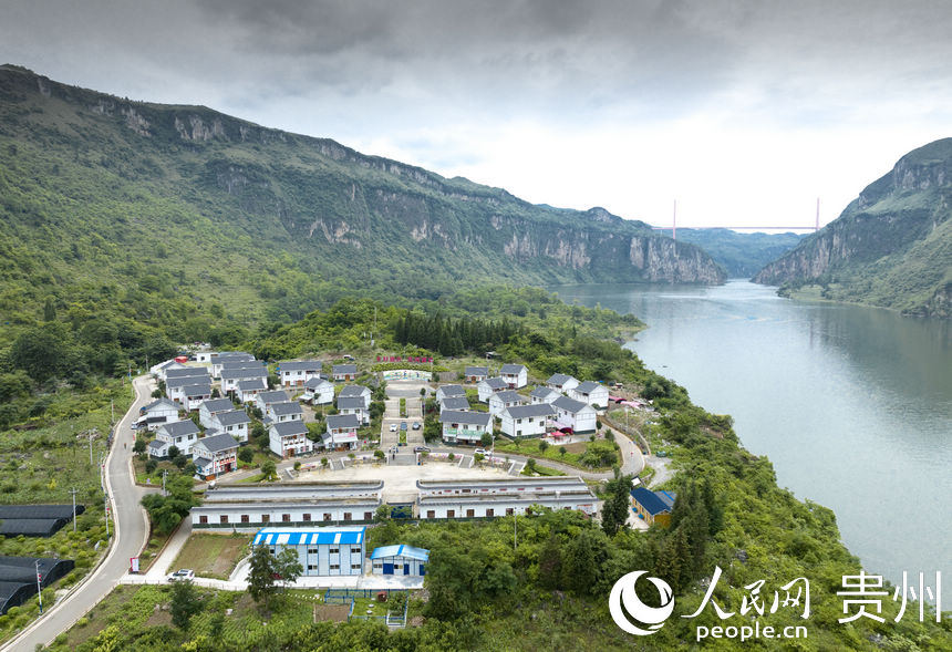 �������ݴ塣����W �����ܔz