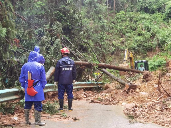 ��é����éؕ�Σ�k24+100�ѓ�ͨ��