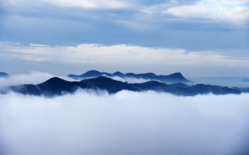 2022��6��28���峿���F��ʡǭ�����Fʯ���������l�\����һƬ���F֮�У��q��һ��������ˮī����  ��܊�f�z