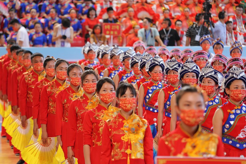 參賽隊員整裝待發。