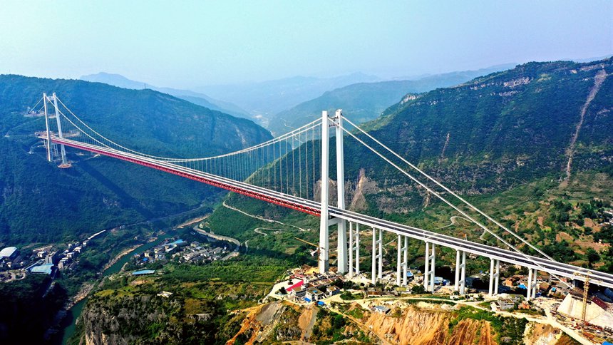 2019年12月31日,重慶江津至貴州習水至四川古藺高速公路赤水河紅軍大橋開通試運營。劉葉琳攝