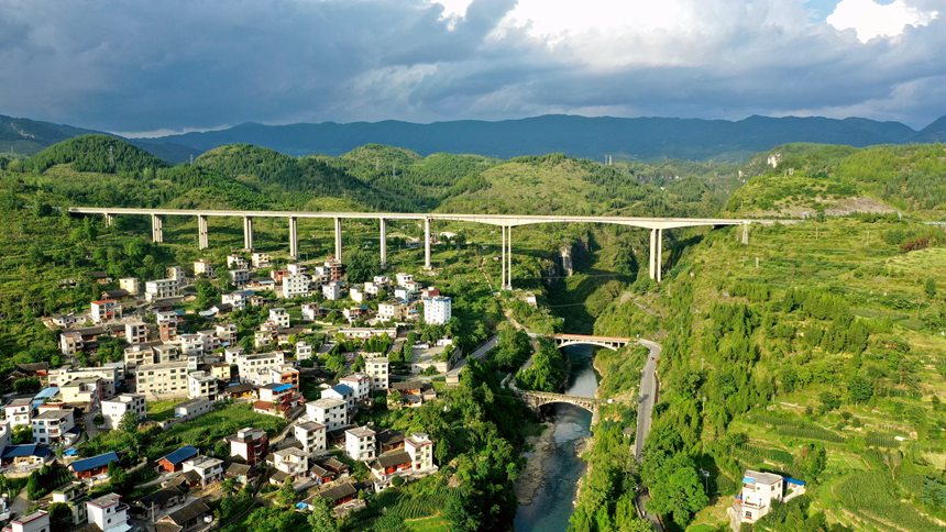 思南縣邵家橋三橋見證當地交通變遷。貴州省交通運輸廳供圖