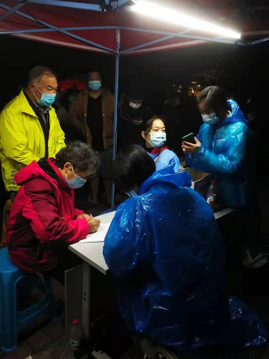 梅賢在抗疫一線。