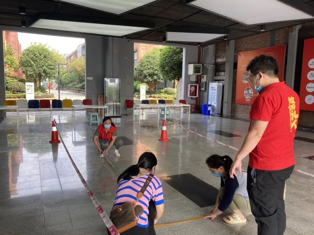 匯川區(qū)洗馬辦：“七規(guī)范”  助力核酸檢測有序有效。