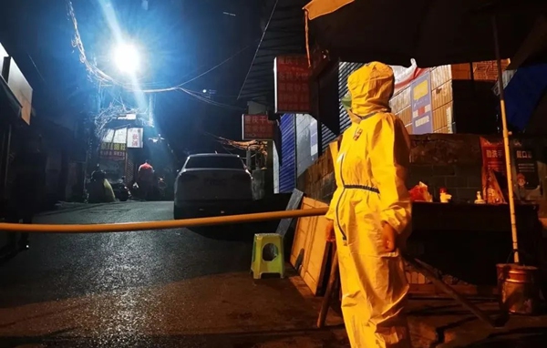 6.堅守“疫”線保萬家安康。