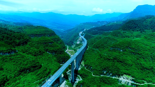 正習高速公路。