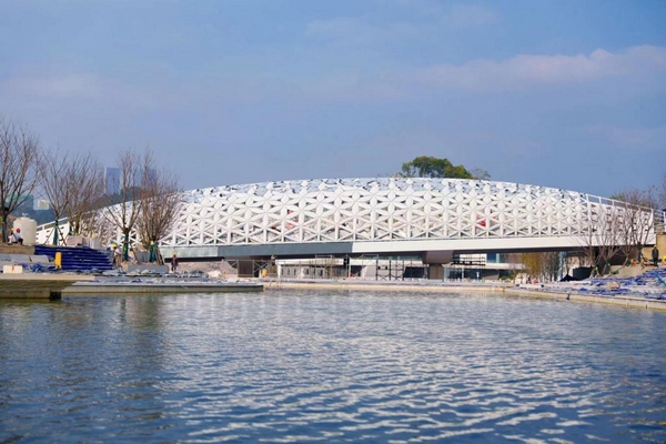 鐵建城飲馬湖公園景觀橋。中國鐵建地產(chǎn)貴州公司供圖