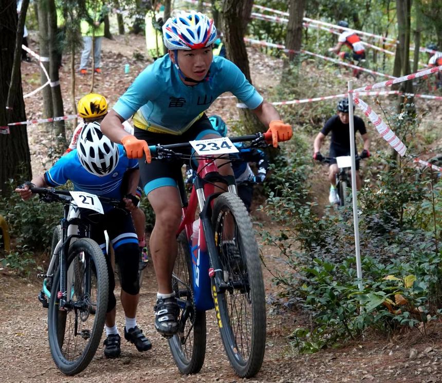 比賽現(xiàn)場(chǎng)。蒲學(xué)光攝