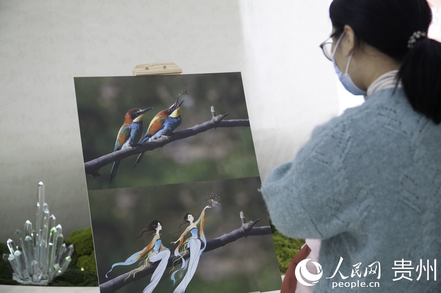 畫展現場。人民網 龍章榆攝