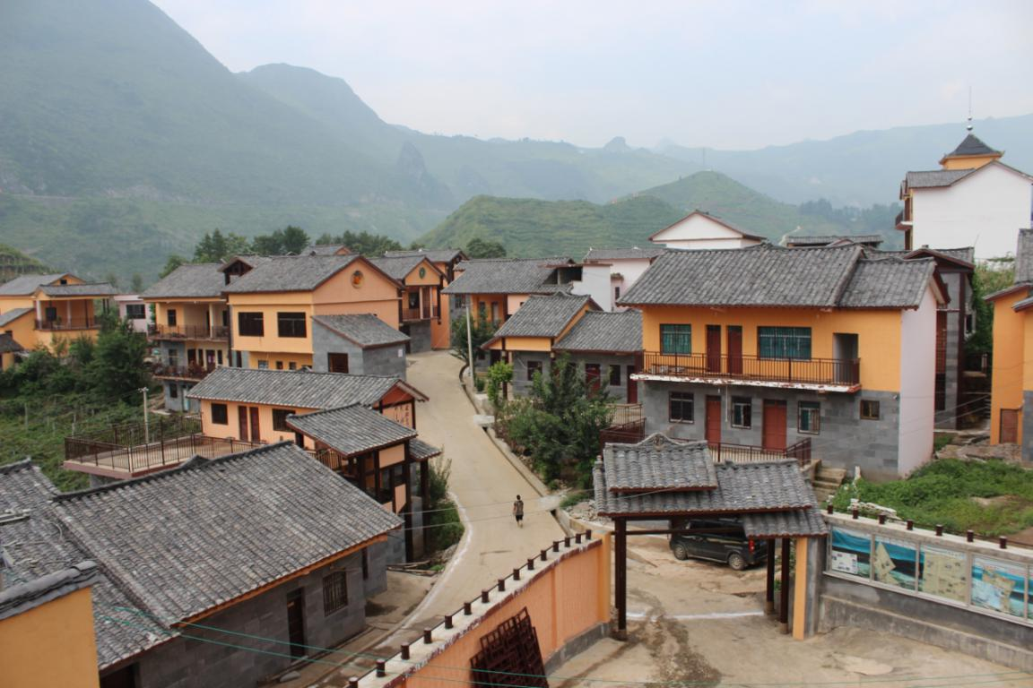 水城區猴場鄉補那村村莊清潔常態化。