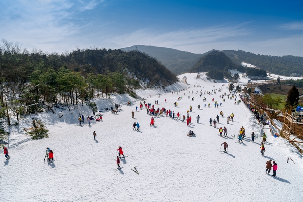 俯瞰玉舍雪山滑雪場。玉舍雪山滑雪場供圖