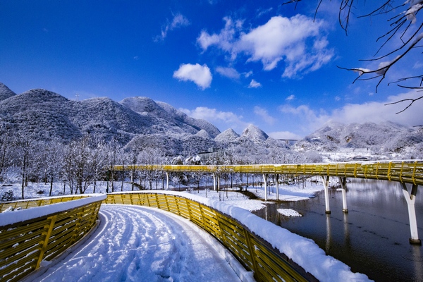 六盤水明湖國家濕地公園一角。趙樺攝