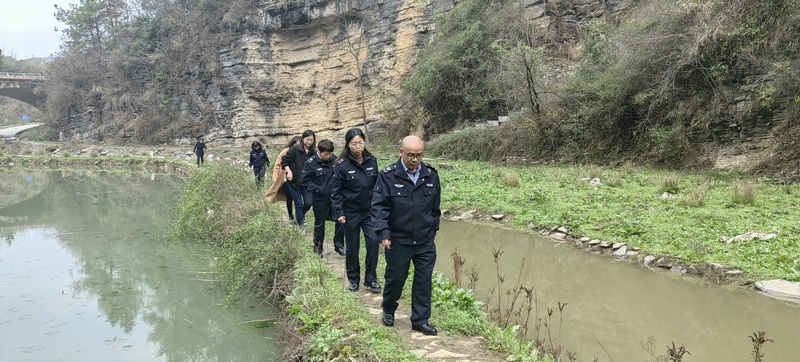 組織開展聯合執法巡邏。貴陽市水政監察支隊供圖
