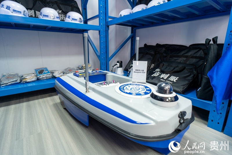 各類執法裝備。人民網?涂敏?攝