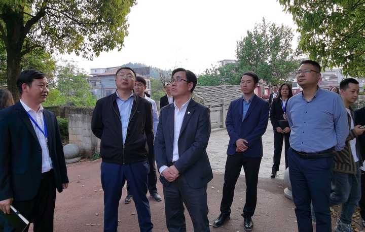 貴州省教育廳到平壩區調研，