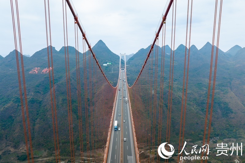 航拍壩陵河大橋。人民網記者 涂敏攝