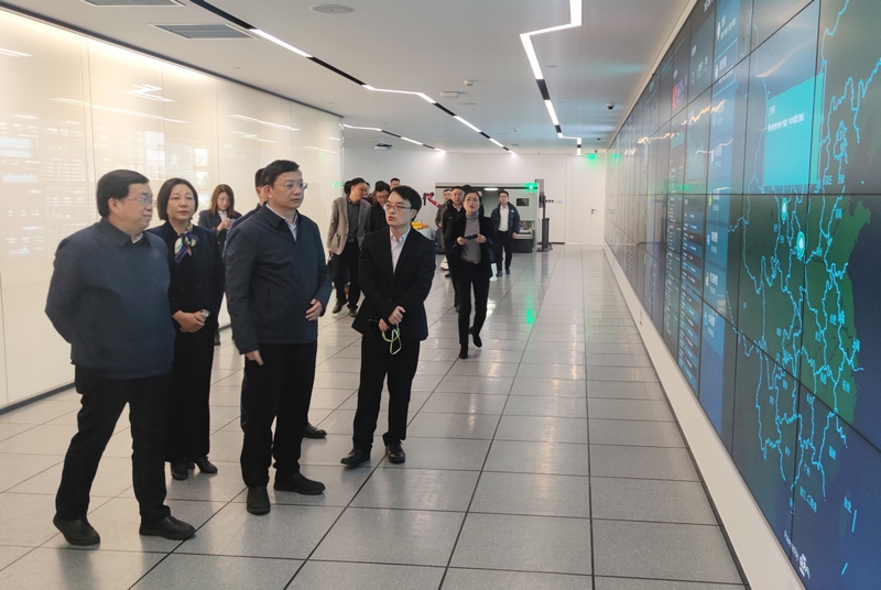 貴州省投資促進局領導帶頭前往上海招商。